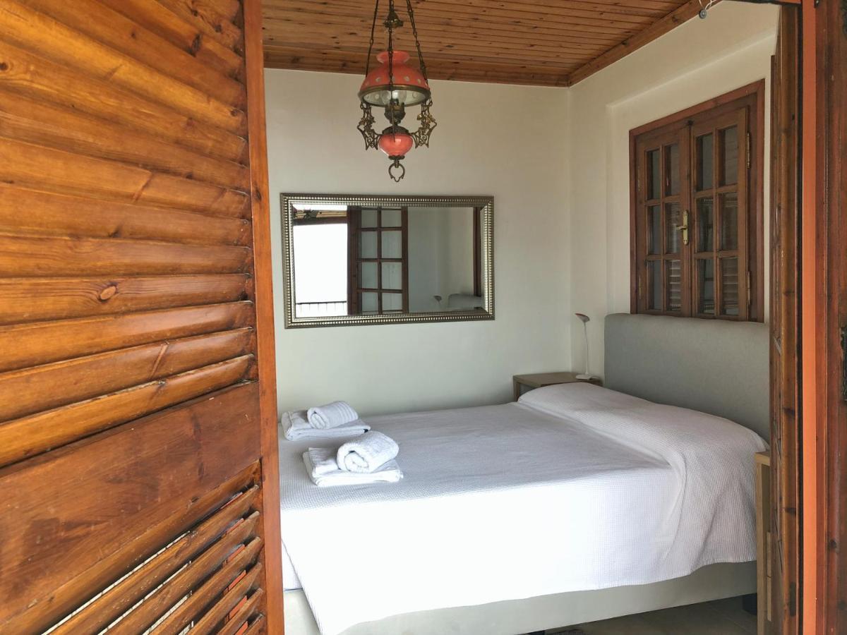 Mediterranean Sea View Villa Каламата Екстериор снимка